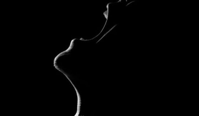 İsa meşguldü ben de Zeus’a seslendim