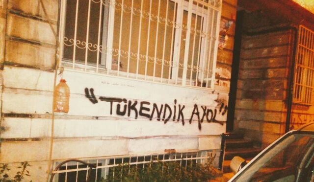 Allah Affetsin, Biz Asla