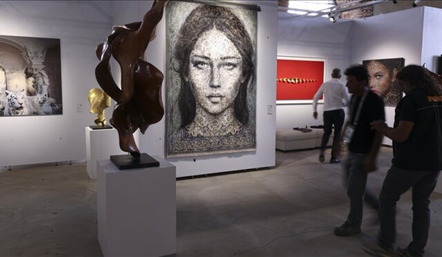 16. Contemporary Istanbul