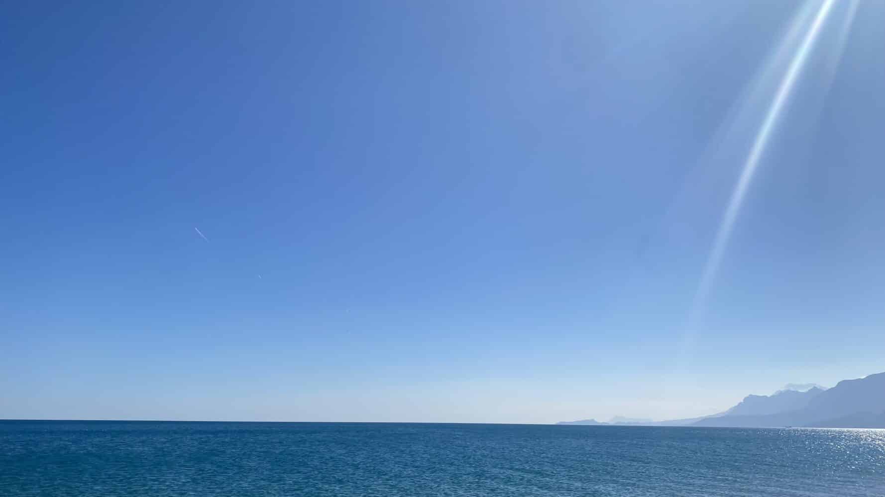 Bir Deniz Düşlüyorum