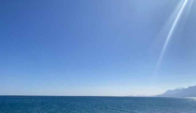 Bir Deniz Düşlüyorum